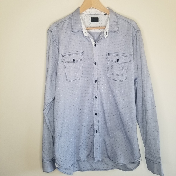 7 DIAMONDS Long Sleeve Button Down Shirt with Contrasting Cuffs - Picture 3 of 10